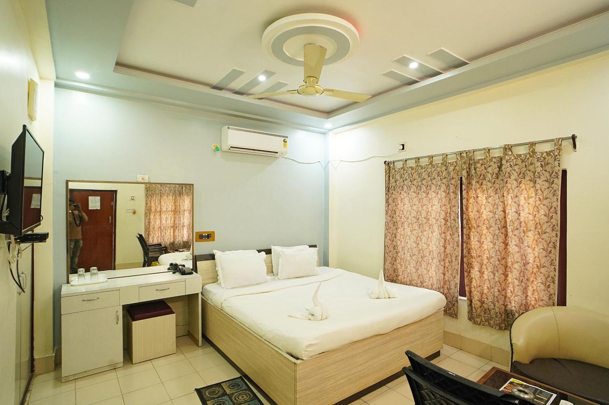Santiniketan Hotel And Resort !! On Beach Family Resort !! Mandarmani Exteriör bild