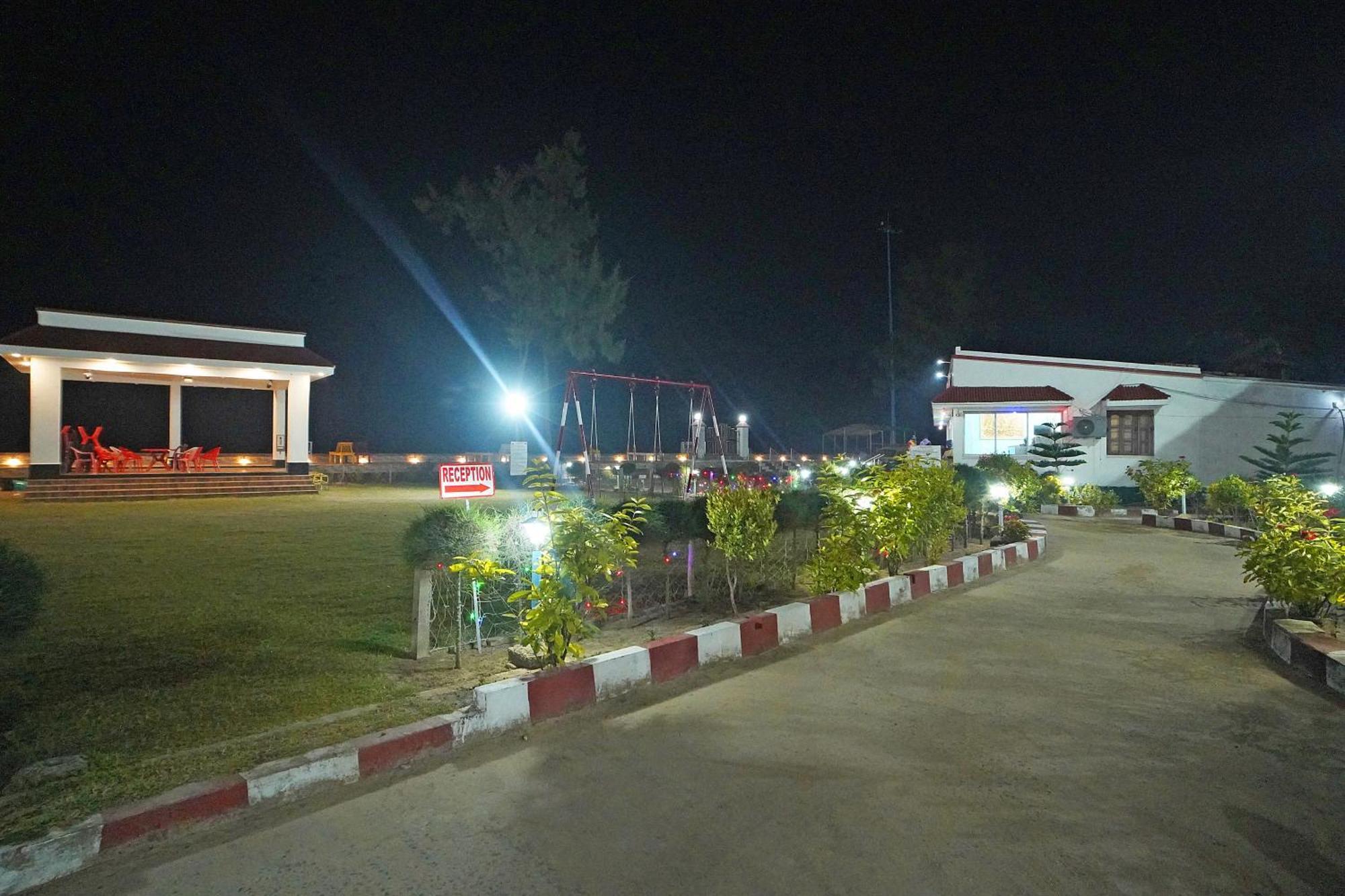 Santiniketan Hotel And Resort !! On Beach Family Resort !! Mandarmani Exteriör bild