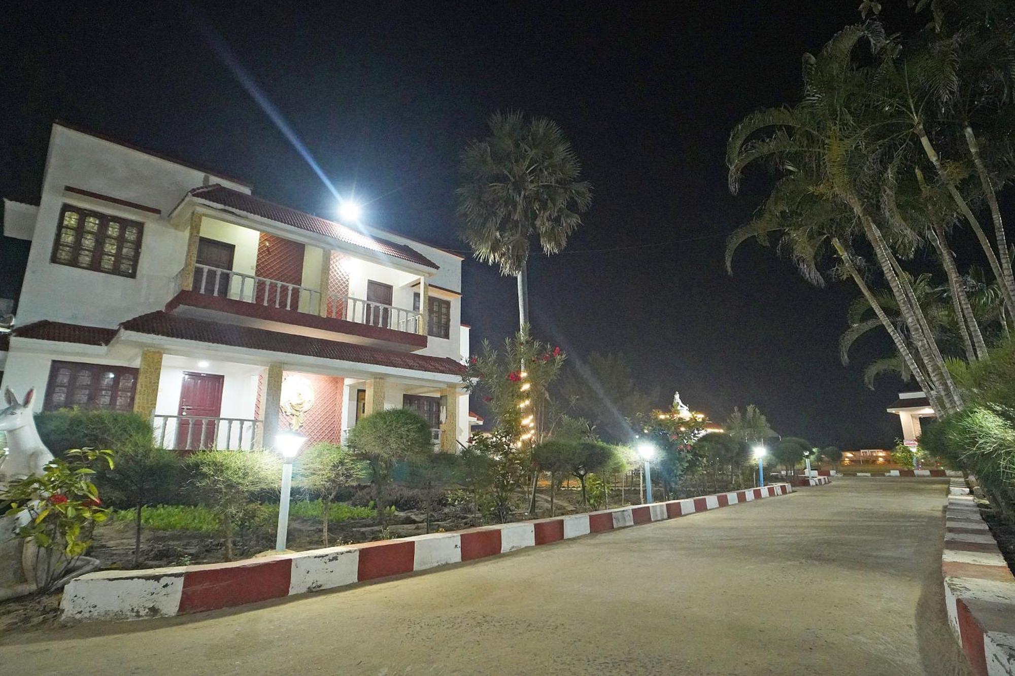 Santiniketan Hotel And Resort !! On Beach Family Resort !! Mandarmani Exteriör bild