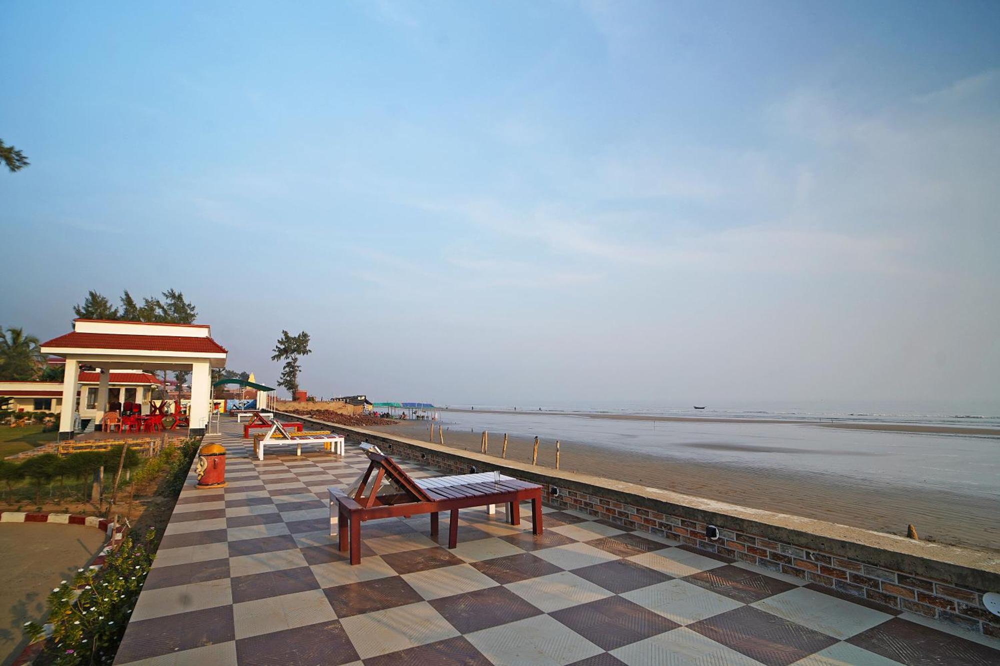 Santiniketan Hotel And Resort !! On Beach Family Resort !! Mandarmani Exteriör bild