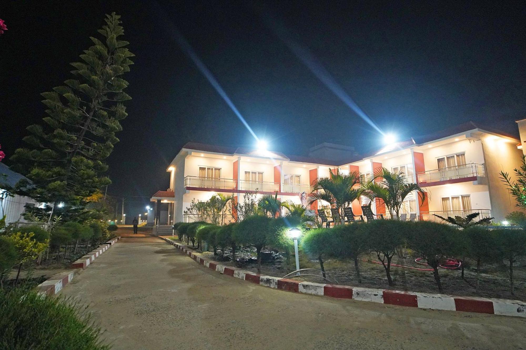 Santiniketan Hotel And Resort !! On Beach Family Resort !! Mandarmani Exteriör bild